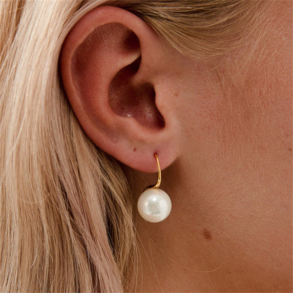 Charming Pearl Drop Earrings